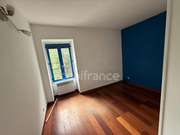 🏡 BAZEMONT 78–Propriété familiale 236 m²| 5 chambres dont 2 suites| Piscine|Véranda 30 m²|Terrain arboré 1 350 m² | Double accès