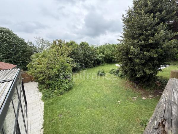 🏡 BAZEMONT 78–Propriété familiale 236 m²| 5 chambres dont 2 suites| Piscine|Véranda 30 m²|Terrain arboré 1 350 m² | Double accès