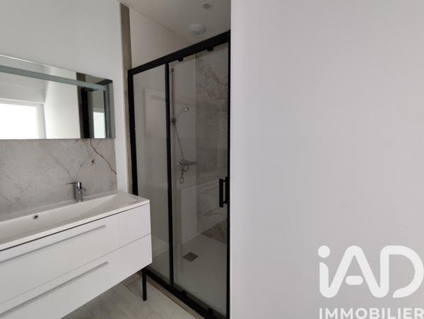 Location appartement 3 pièces 67 m² Magné