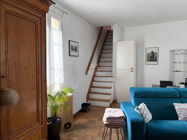 Appartement 2 pièce(s) 48.88 m2 279 000 € **  - Référence  4667