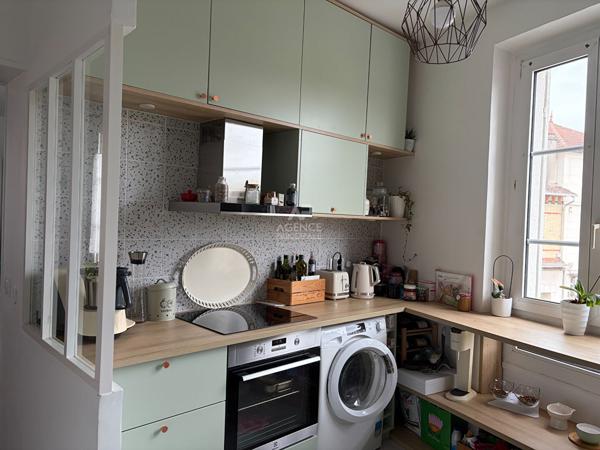 Appartement 2 pièce(s) 48.88 m2 279 000 € **  - Référence  4667