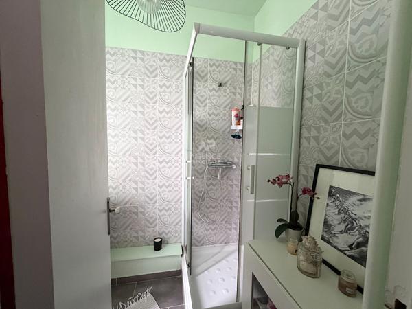 Appartement 2 pièce(s) 48.88 m2 279 000 € **  - Référence  4667