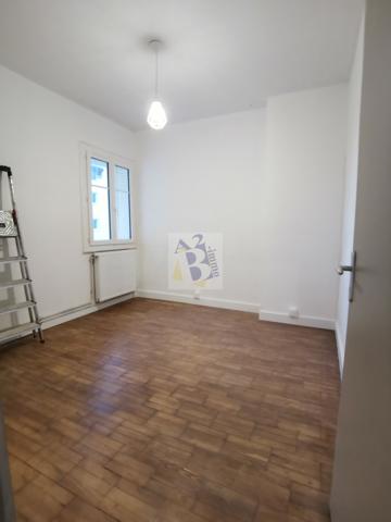 Vente t4 Angouleme (16000), 71.62m² avec 4 pièce(s) dont 2 chambre(s). Agence Allard Brimeaud
