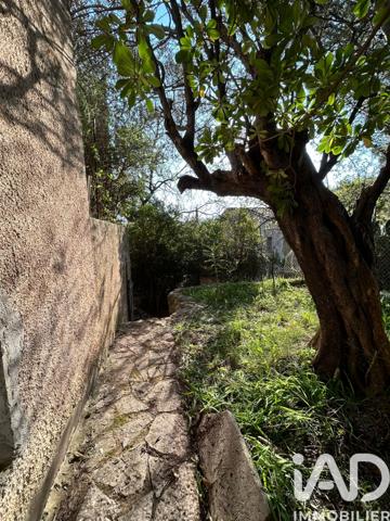 Maison à vendre 5 pièces 185 m² Le Revest-les-Eaux