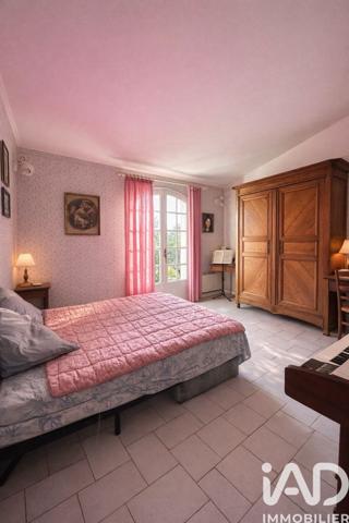 Maison à vendre 5 pièces 185 m² Le Revest-les-Eaux