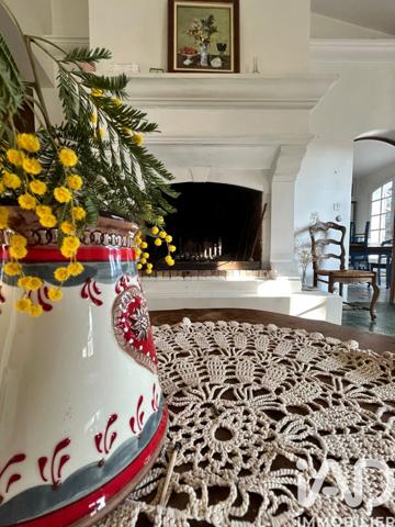 Maison à vendre 5 pièces 185 m² Le Revest-les-Eaux