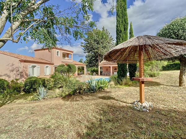 VILLA DE 165 M2  AVEC PISCINE ET POOL HOUSE