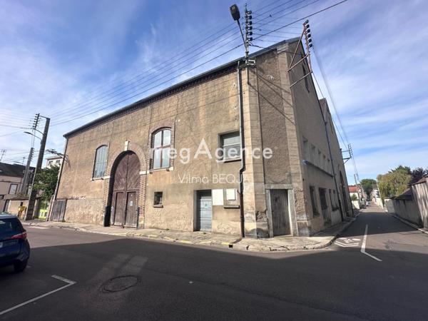 Local Commercial à SENS, 89100 - 10 pièces 796m²