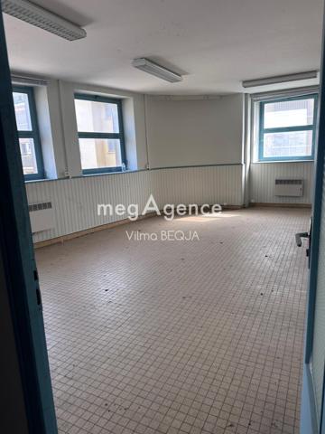 Local Commercial à SENS, 89100 - 10 pièces 796m²