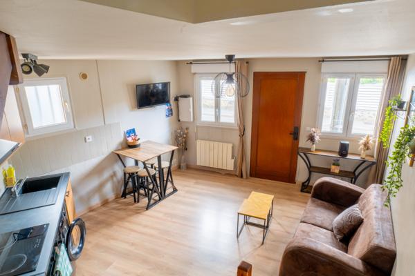 Maison
         2 pièces
        - 42 m² Exclusivité 175 000 € *