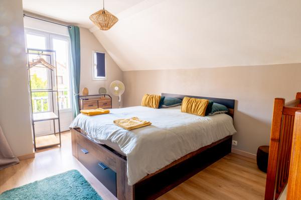 Maison
         2 pièces
        - 42 m² Exclusivité 175 000 € *