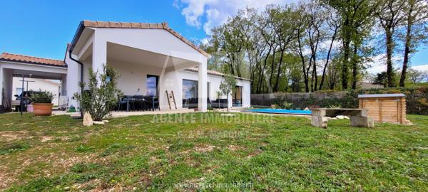 PAVILLON RECENT 2022 DE PLAIN-PIED T4 AVEC GARAGE, PISCINE, CARPORT - NORD ANGOULEME