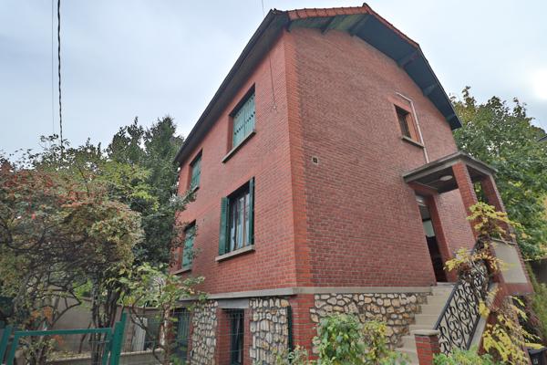 La Courneuve (93120) Grande maison de 165m² dans le quartier de Rateau