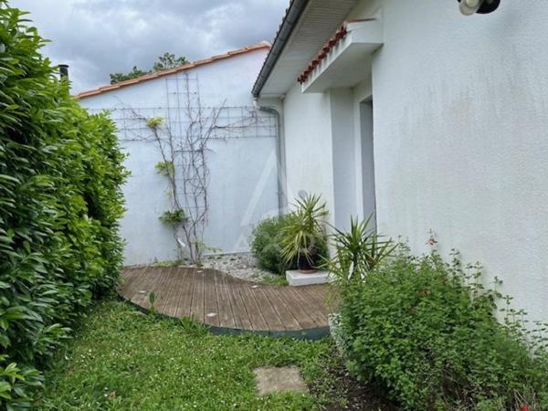 Maison rénovée avec piscine