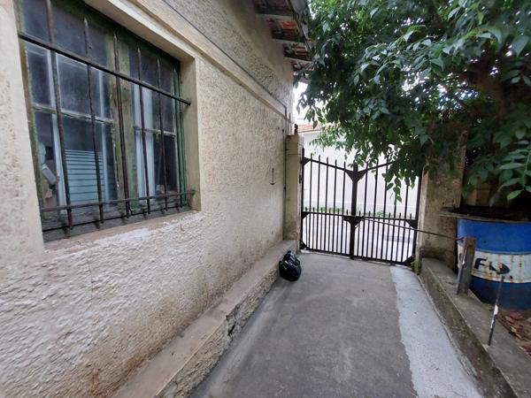 Vente                                                      Immeuble
                        
                     9 pièces                      160 m2                     à Cannes