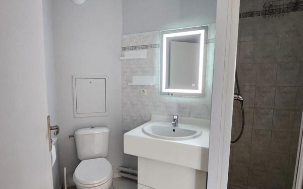 Appartement à louer    1 pièce • 22,10 m2 Saint-Genis-Laval