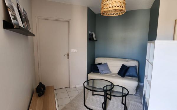 Appartement à louer    1 pièce • 22,10 m2 Saint-Genis-Laval