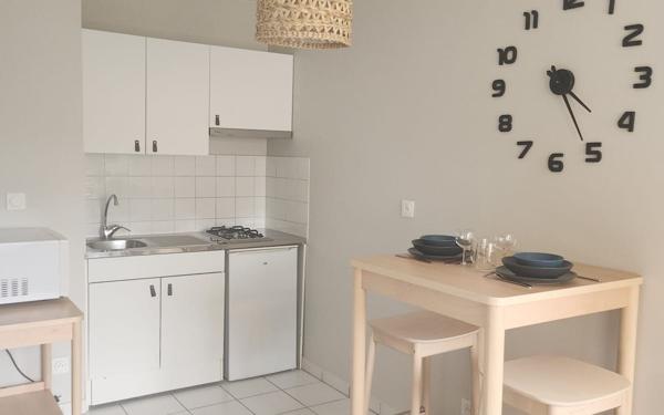 Appartement à louer    1 pièce • 22,10 m2 Saint-Genis-Laval