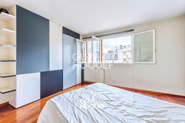 Appartement Paris 2/3 pièce(s) 56.35 m2