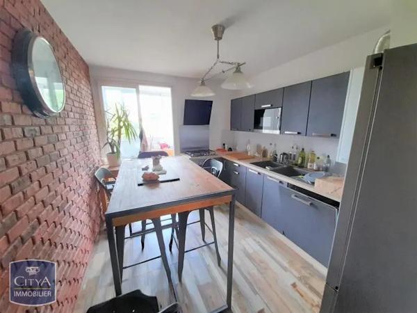 Appartement à louer 4 pièces 100m²