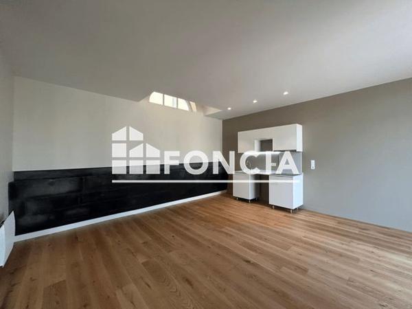 Location Appartement 2 pièces 48.79 m² - 33 RUE JEANNE D'ARC Riom 63200