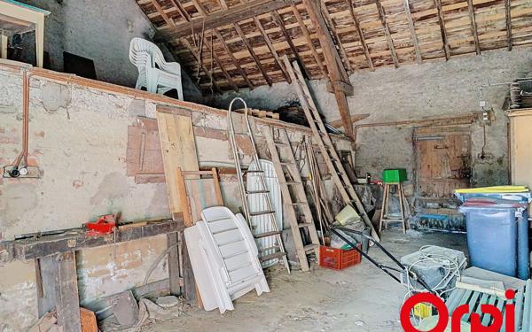 Maison à vendre    1 pièce • 50 m2 Commentry