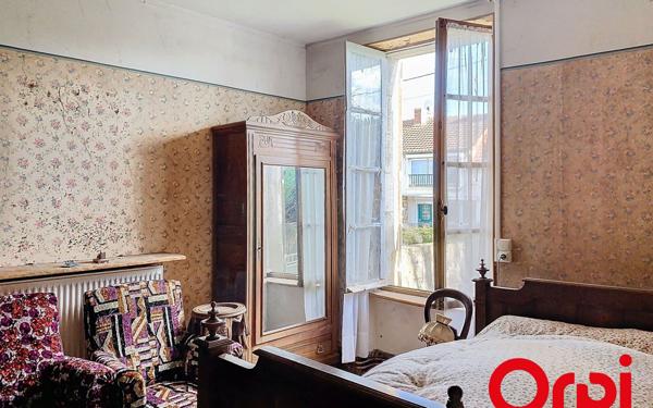 Maison à vendre    1 pièce • 50 m2 Commentry