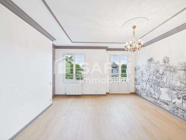 MERIGNAC - Maison lumineuse de 180 m2 avec de beaux volumes