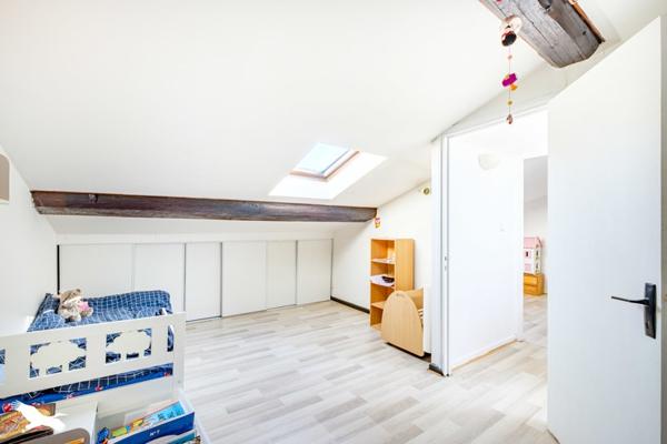 Appartement à vendre |                                       Lyon 07 |                                        5 pièces  |  122,9 m²