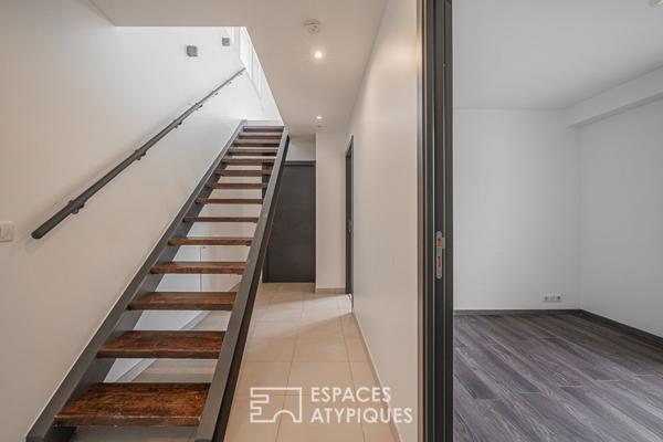 Maison contemporaine avec vue panoramique et piscine