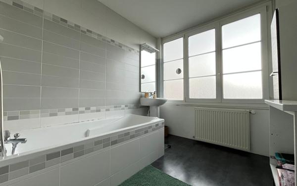 Maison à vendre    6 pièces •  Alençon