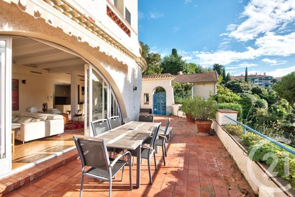 Appartement F4 à vendre  4 pièces - 111 m2 VILLEFRANCHE SUR MER - 06
