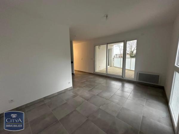 Appartement à louer 3 pièces 58.1m² Nîmes (30000)