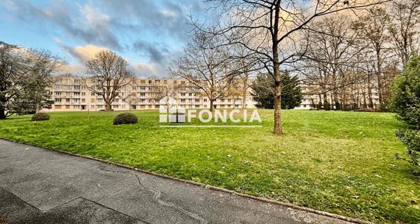 À vendre Appartement 5 pièces 82.73 m² - Versailles 78000