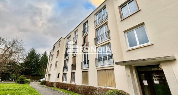 À vendre Appartement 5 pièces 82.73 m² - Versailles 78000