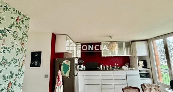 À vendre Appartement 5 pièces 82.73 m² - Versailles 78000