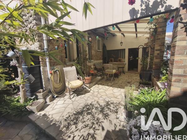 Maison à vendre 8 pièces 136 m² Le Mesnil-Saint-Denis