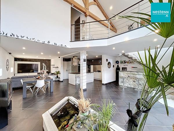 GRANGE RÉNOVÉE AVEC CHARME & MODERNITÉ - 150 m² habitables - 3 chambres - Patio