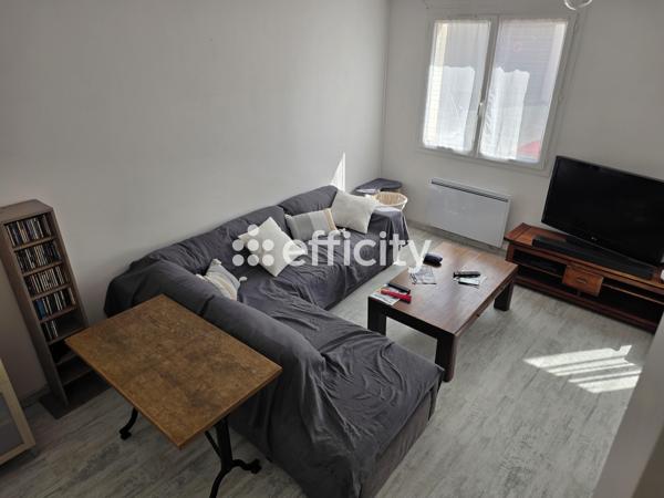 Maison
         4 pièces
        - 80 m²