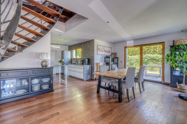 Maison
         7 pièces
        - 149 m² Bien prestige