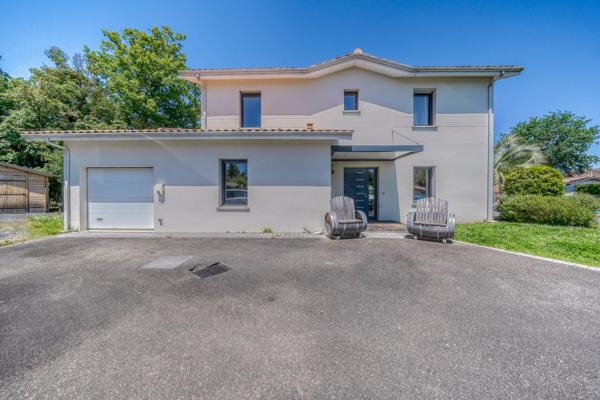 Maison
         7 pièces
        - 149 m² Bien prestige