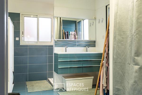 Maison Contemporaine avec Toit-Terrasse et piscine à Montauban