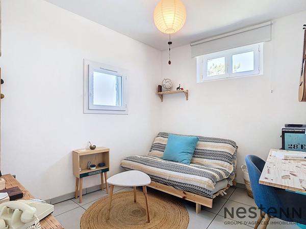 Haut de villa traversant T4 91 m² entièrement rénové ? Double terrasse avec vues magnifiques, piscine privative et stationnement