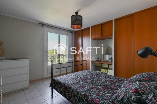 T3/4 + cave + place de parking + balcon