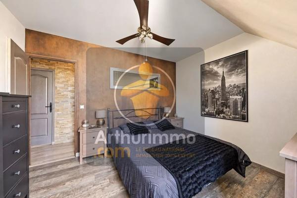 Vente                                                      Maison
                        
                     6 pièces                      130 m2                     à Noiseau
