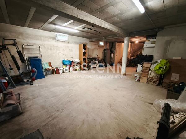 Aubagne ? Grande maison 8 pièces de 207 m² à vendre, idéale grande famille ou projet