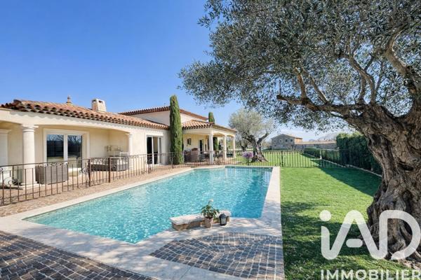 Maison à vendre 6 pièces 120 m² Le Muy