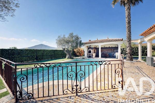 Maison à vendre 6 pièces 120 m² Le Muy