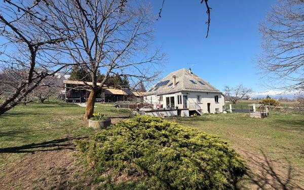 Maison à vendre    6 pièces • 153 m2 Neffes