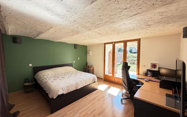 Maison à vendre    6 pièces • 153 m2 Neffes